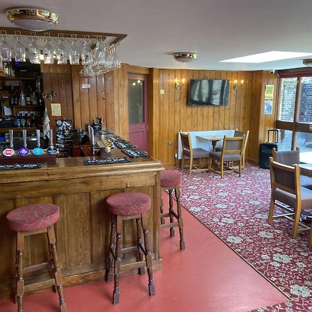 The Jolly Drayman Pub And Hotel เกรฟเซ็นด์ ภายนอก รูปภาพ